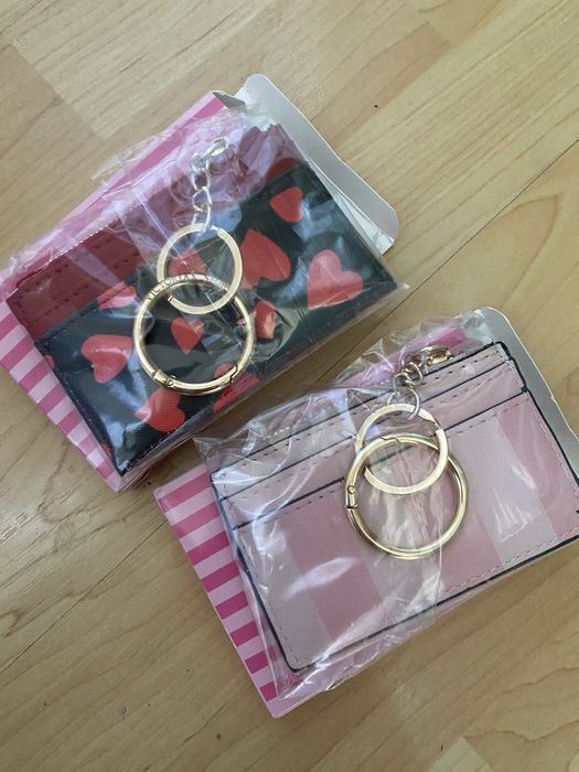 Нови картхолдъри!Последен в червено!