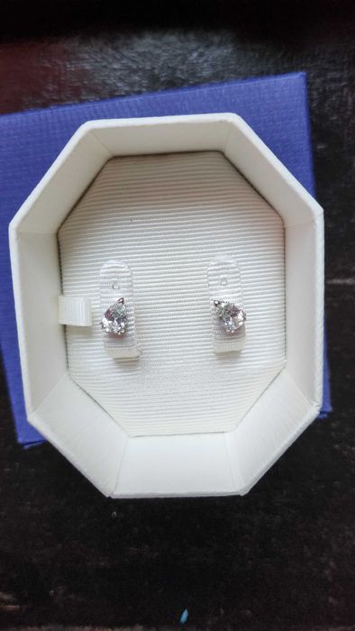 Swarovski бижута