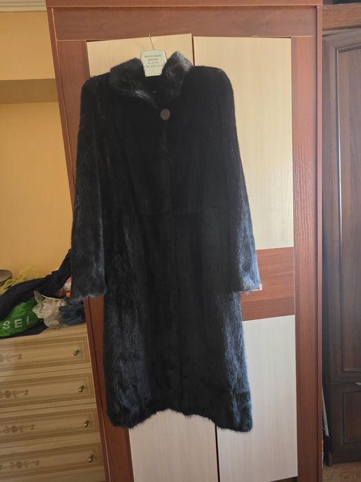 Продам женскую шубу