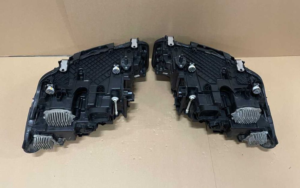 Оригинални фарове BMW 5 G30 G31 LASER