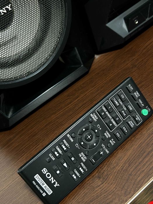 Combină muzicală Sony MHC-EC719iP