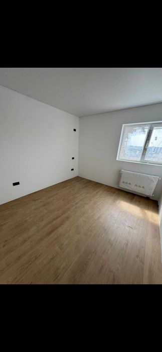 Vand garsoniera noua - proprietar — fotografia 1