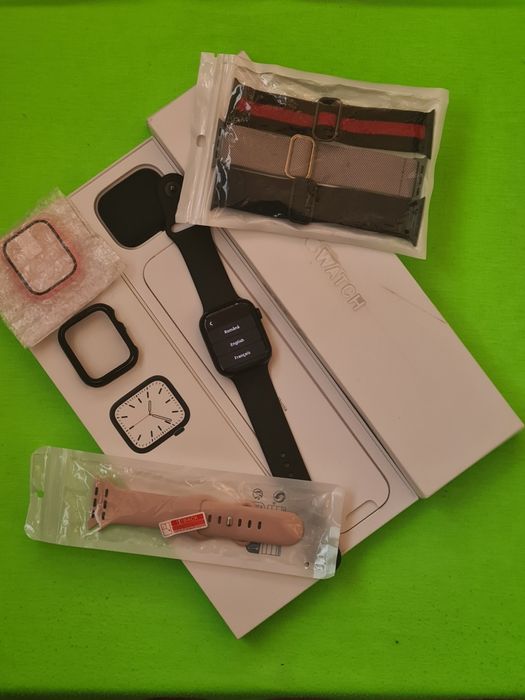 Apple Watch  7  GPS  45mm  -  Full Box  - Apeluri