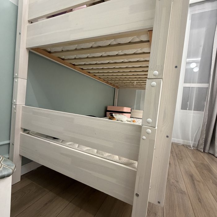 Продам двухярусный кровать