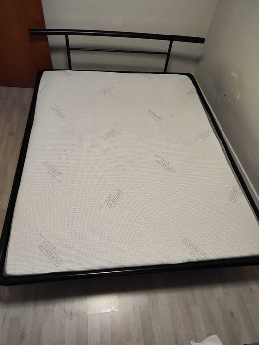 Pat matrimonial cu saltea Viscotex si topper Dormeo 160 x 200
