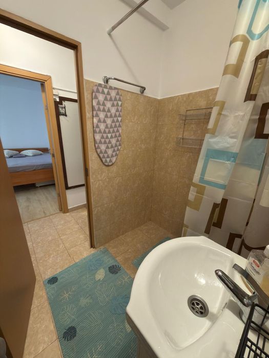 Schimb Garsonieră la P/4 cu apartament in București +diferență