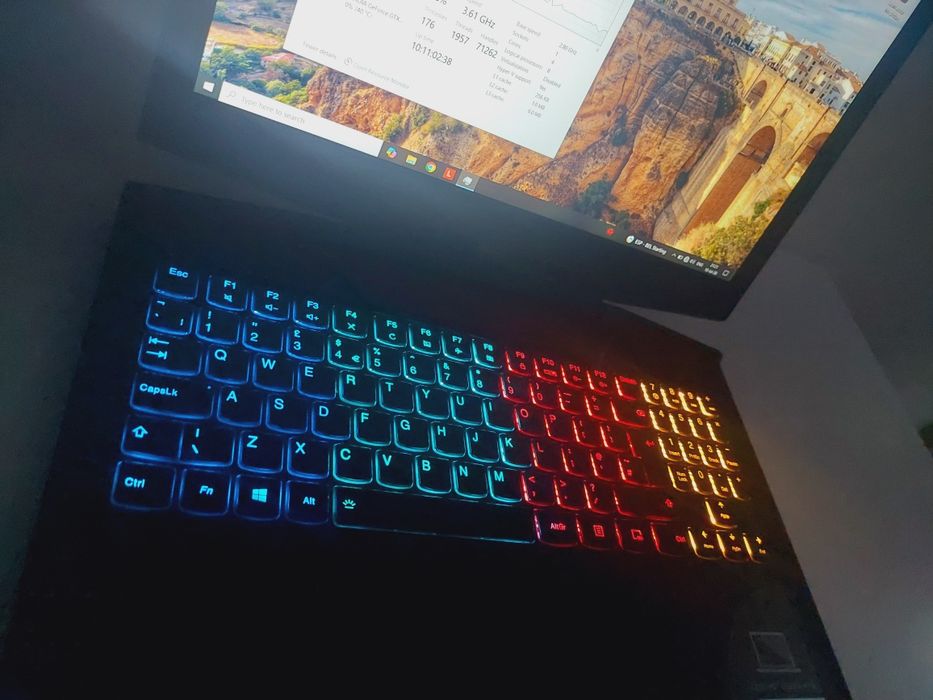 Laptop Gaming Lenovo 1060 6GB, i7, 16 GB