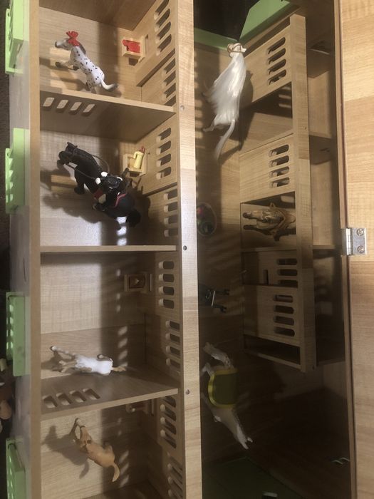 Детска конюшня с коне Schleich и аксесоари