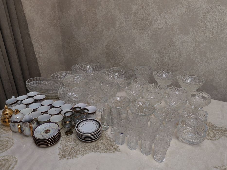 Продается хрустальные вазы