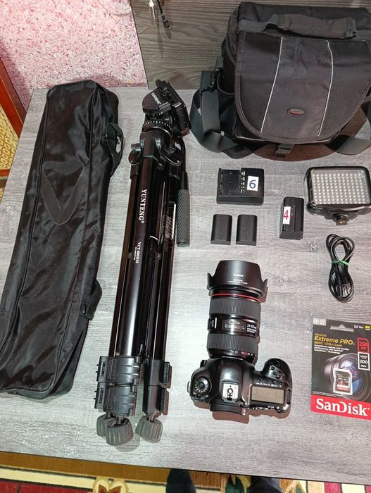 CANON mark 4  Holati alo darajada kam ishlagan