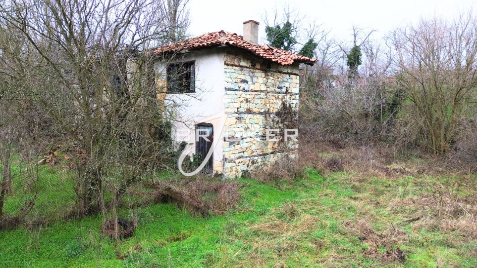 Къща в Хасково, област-с.Николово