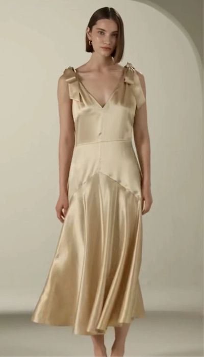 Rochie aurie LilySilk matase naturala