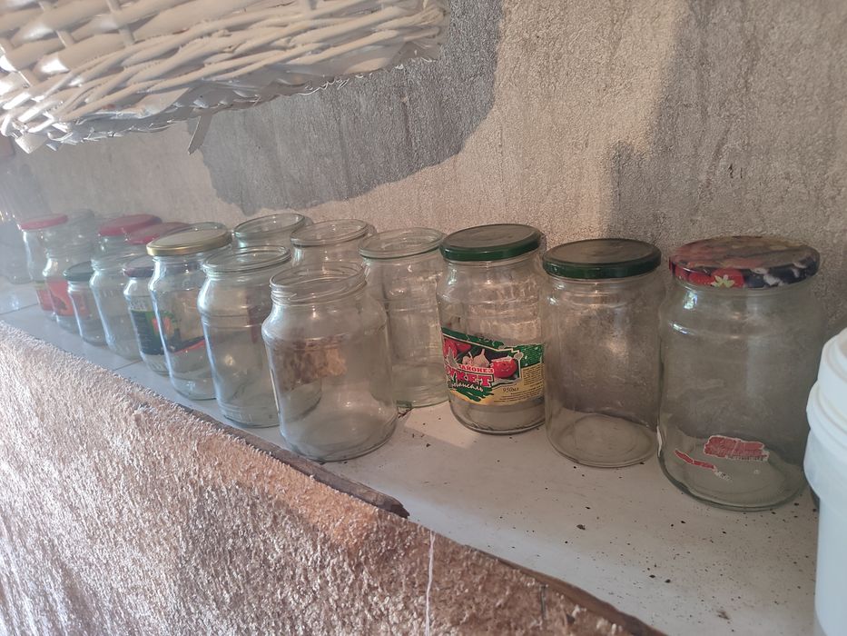 Продам банки 1 л 0.5 4 л