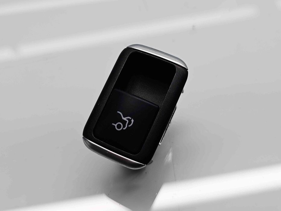 Buton deschidere portbagaj Mercedes Clasa C Coupe (C204) Facelift AMG