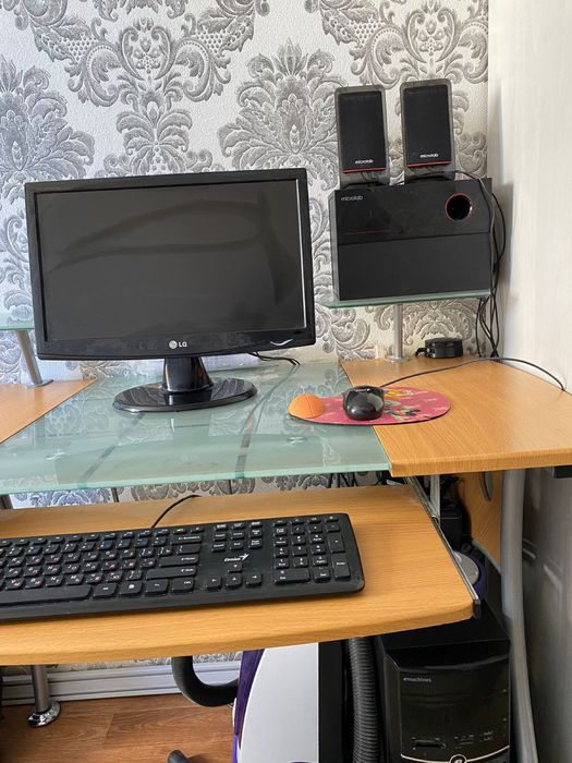 Компьютер сатылады столымен отличное состояние