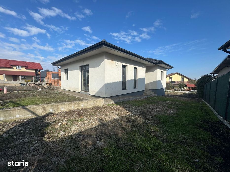 Casa pe nivel 90mp utili, 490 mp teren - Campenesti Apahida