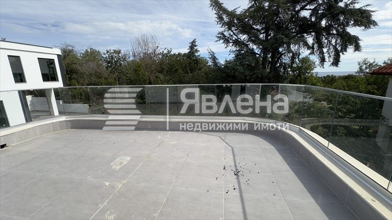 Продава се Тристаен апартамент в Варна, м-т Траката - 126 кв.м за 1858 €/кв.м - Снимка #4