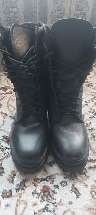 Продам берцы зимние