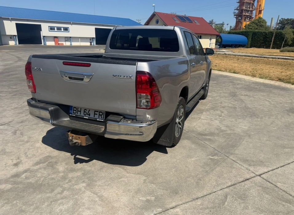 Toyota Hilux 4x4 Double Cab