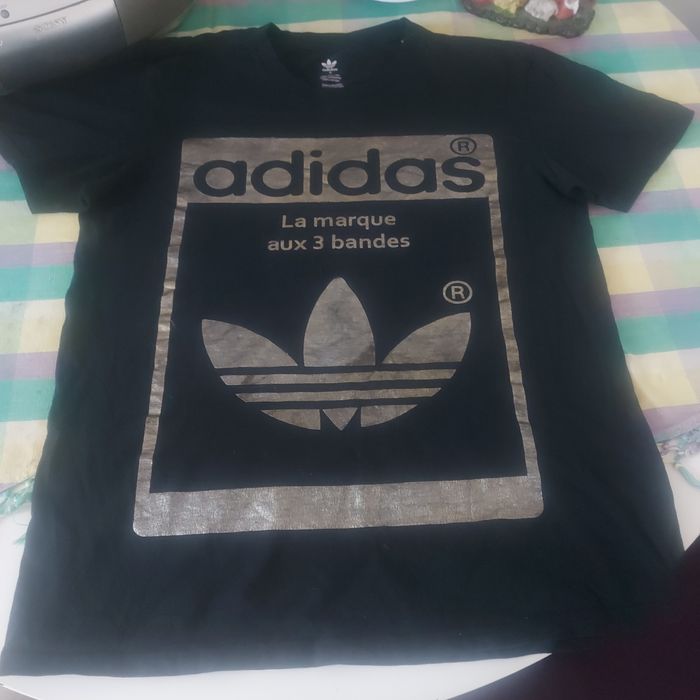 Vind tricou mărimea M preț 20 lei