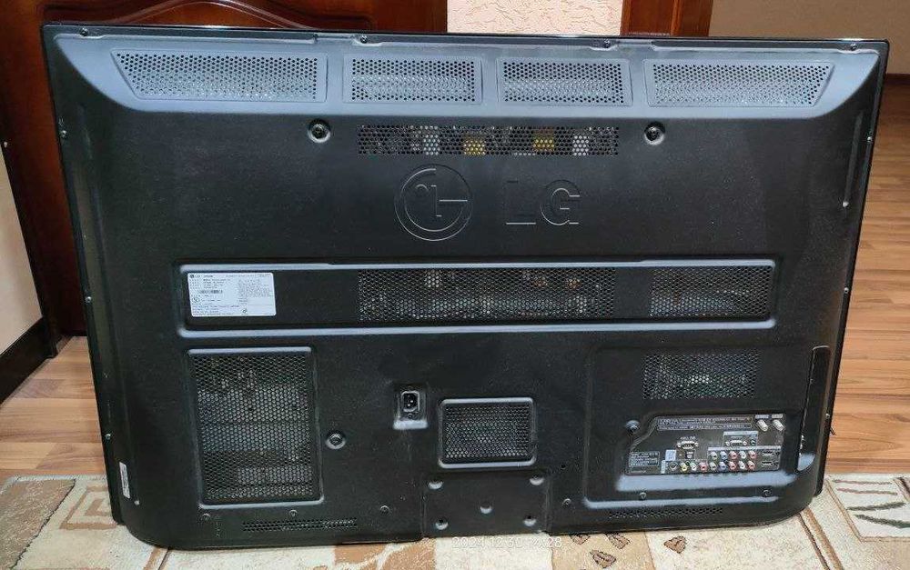 ТВ XCanvas LG 42PG200 Плазма Б/у Южная Корея, подставка.Работает.Торг