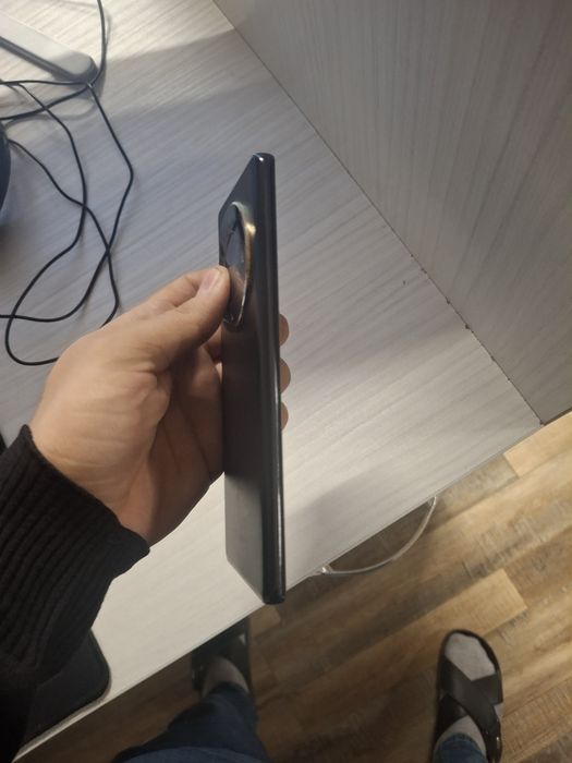 Xonor x9b Holati juda yaxshi aybi umuman yo'q karobka dakumenti bor...