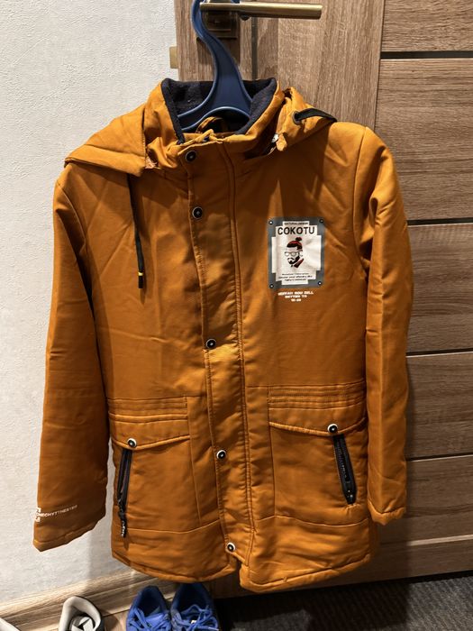 Продам куртку для мальчика