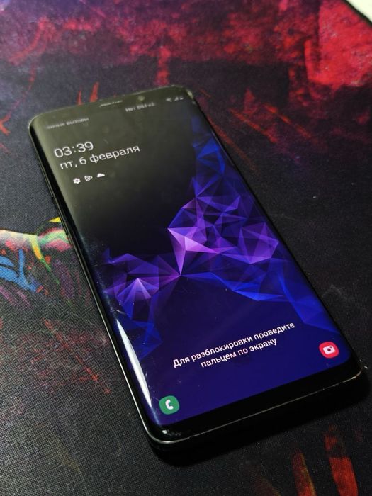 Samsung s9+ в хорошем состоянии