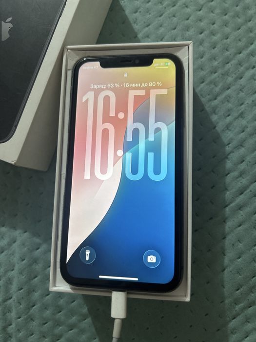 продам айфон 11