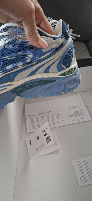 Продавам ЛУКСОЗНИ Off-White "Be Right Back" Silver/Blue – НОВИ с кутия