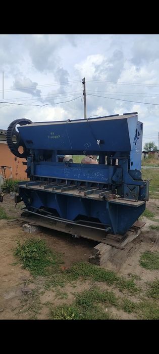 Ножницы гильотинные НЛК 12х2000 обмен