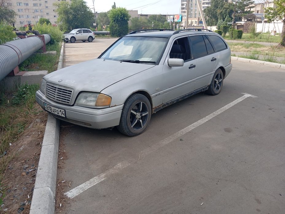 Продам Мерседес W202 C220