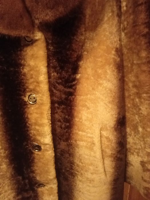 Женская шуба цыгейка