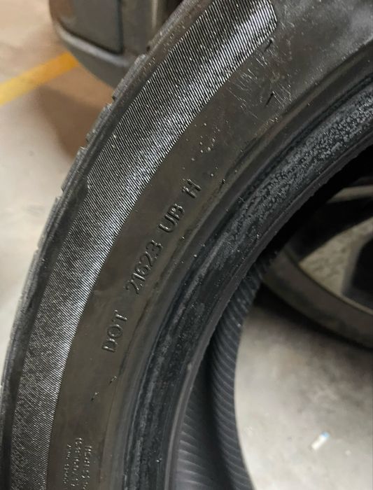 Продаются шины 235/50/19 Henkook