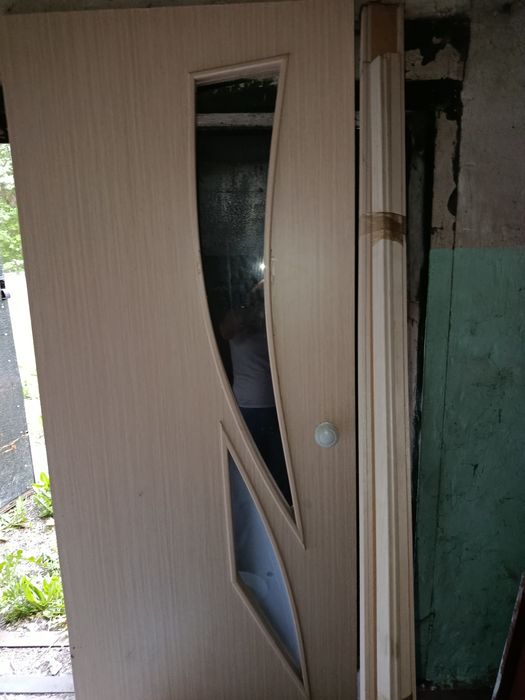 Продам двери межкомнатные