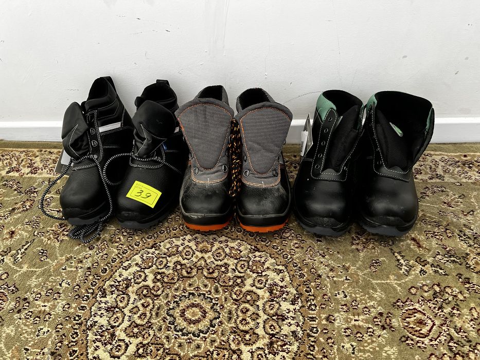 Продается ботинки зимние 38,39 размера