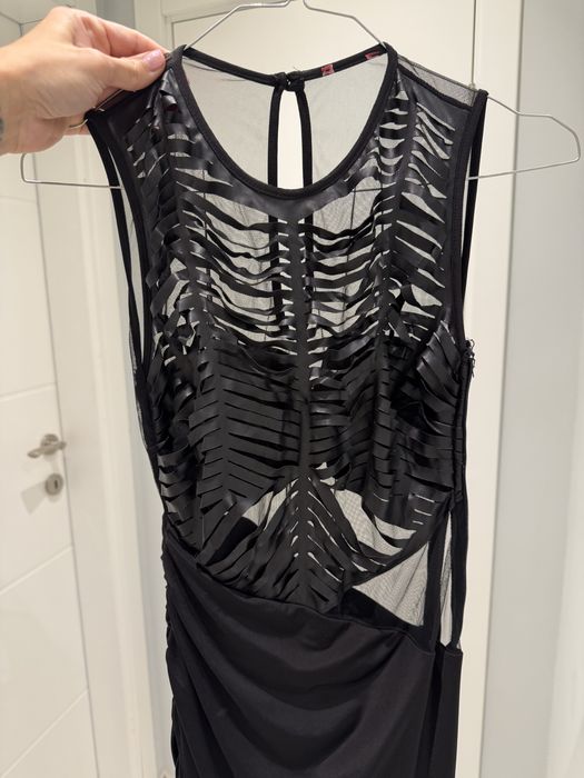 Черна дълга рокля