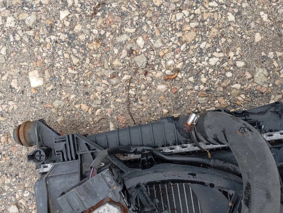 Воден и климатичен радиатор Ford C-Max 1.8i