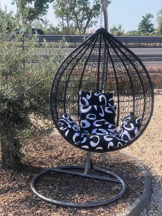 70€/136.91лв.- Градински люлки тип гнездо висящи