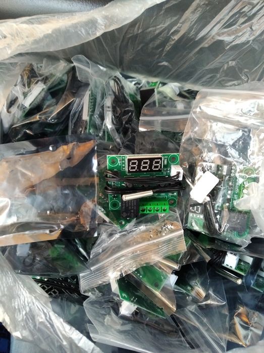 Терморугулятор ... термометр_ гигрометр... вентилятор