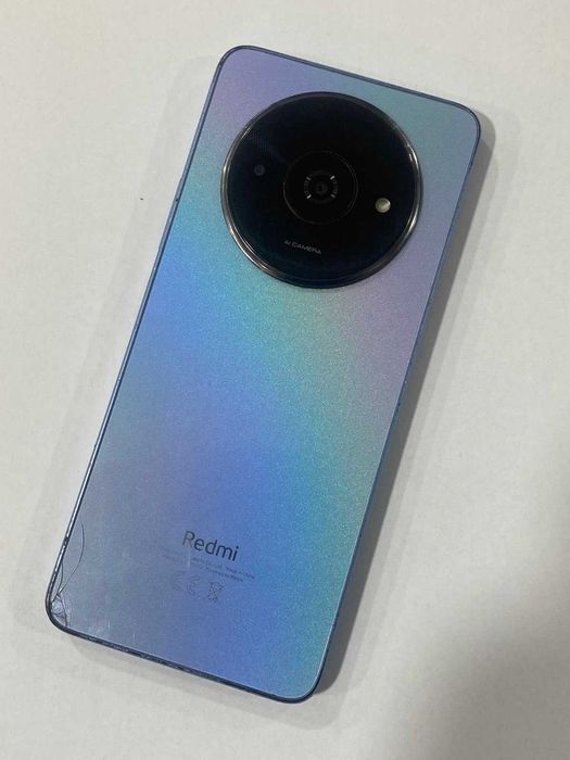 Продавам Redmi A3 64gb