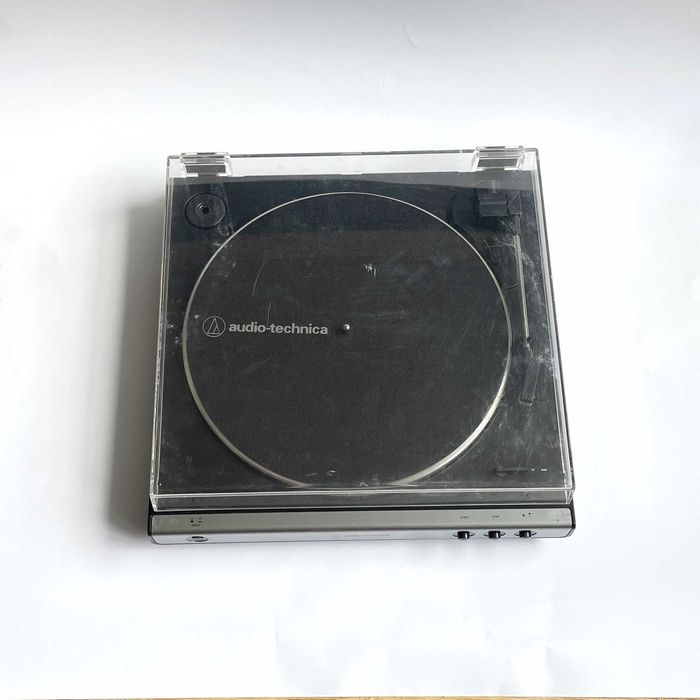 Audio-Technica AT-LP60XUSB – автоматичен грамофон с USB, отлично състояние