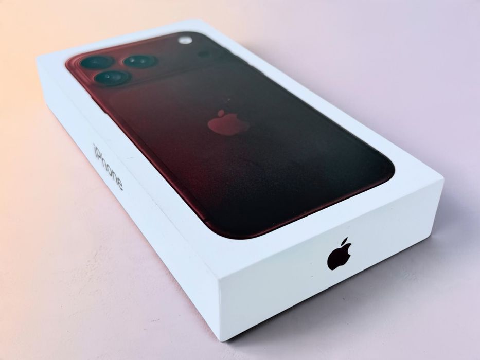 НАЛИЧЕН! Apple iPhone 18 Pro Max 256GB Burgundy Neverlock EU Гаранция!
