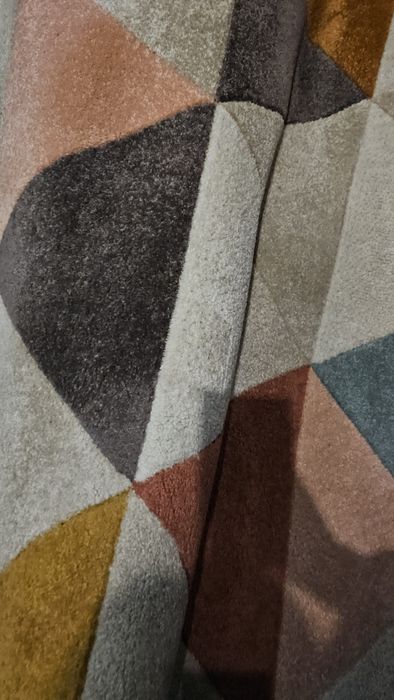 Чисто нов килим 160/220