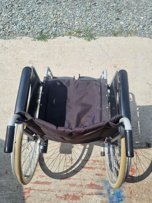 Căruț cu rotile dizabilități, handicap