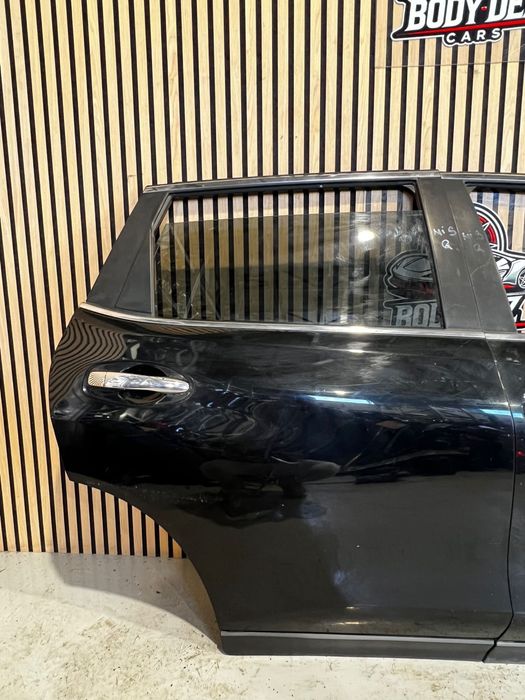 Usa / portiera dreapta fata spate Nissan X-trail T32 2016