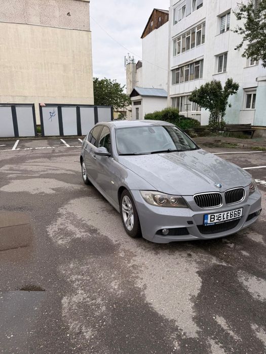 BMW 325 Xdrive Nardo Grey