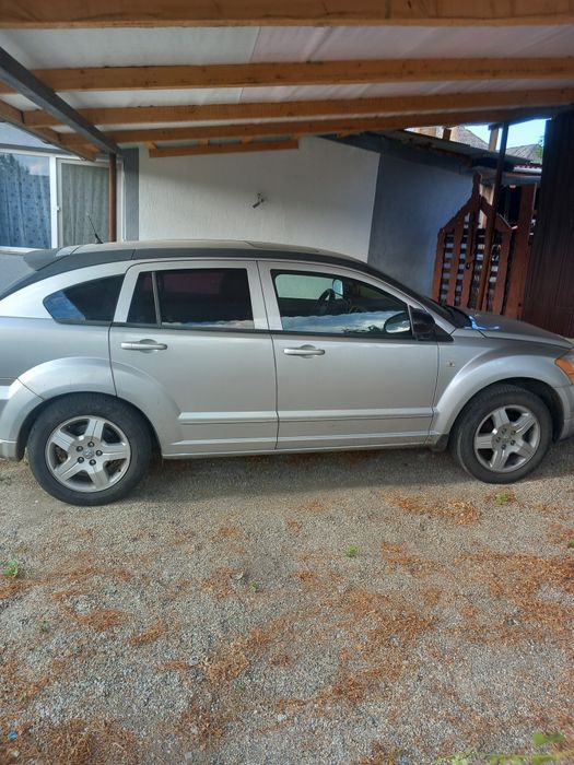 Vând Dodge Caliber