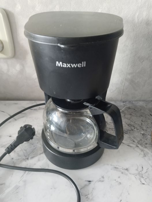 Кофеварка. MAXWELL.