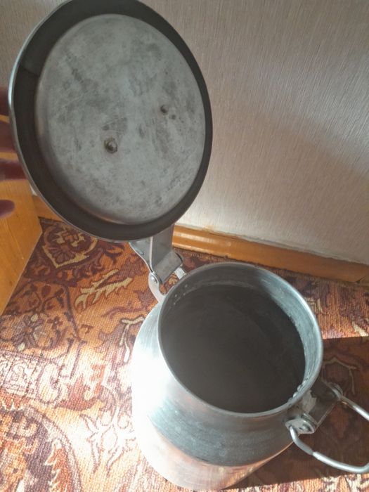 Продам  алюминиевый бидон